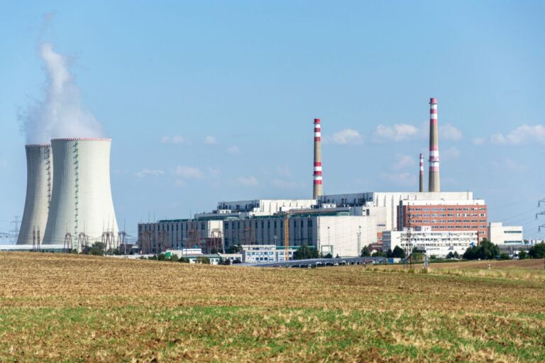 FSAR Requirements, Process, Best Practices, and Challenges for Nuclear Facilities