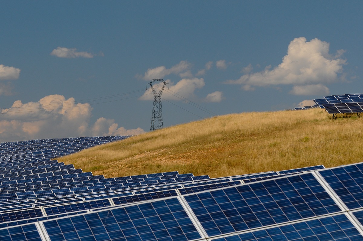 Maximizing Existing Infrastructure for a Renewable Future National Grids Strategy-Certrec
